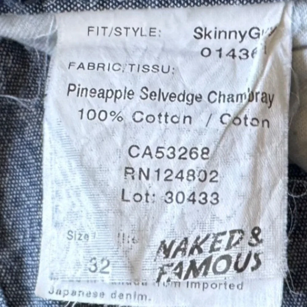 Naked & Famous Skinny Guy Pineapple Selvedge Chambray 32x32 Blue Raw Denim Jean